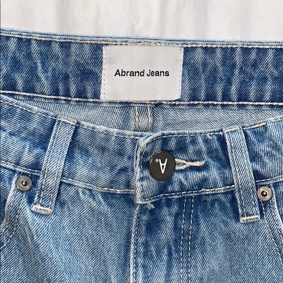 Abrand Jean Shorts (Princess Polly) - Picture 4 of 8